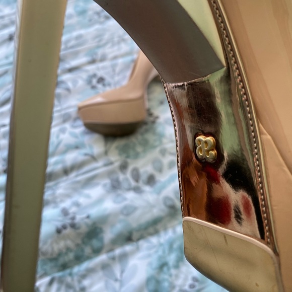 Andrea Heels - Picture 2 of 3